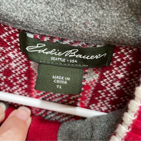 VINTAGE EDDIE BAUER ZIP FRONT SWEATER IN SNOWFLAKE FAIR ISLE DESIGN - Picture 8 of 9